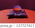 紫色のクッションにのせられた水晶玉 137727421