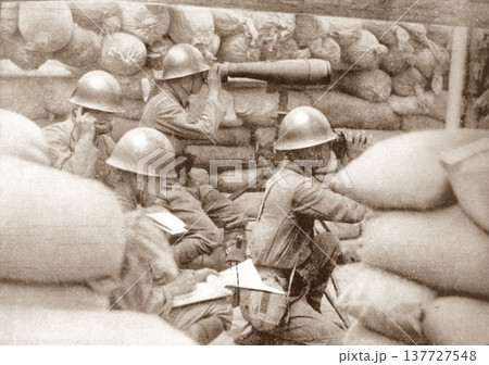 古写真　1937年　日中戦争中の上海　戦場の日本陸軍 137727548