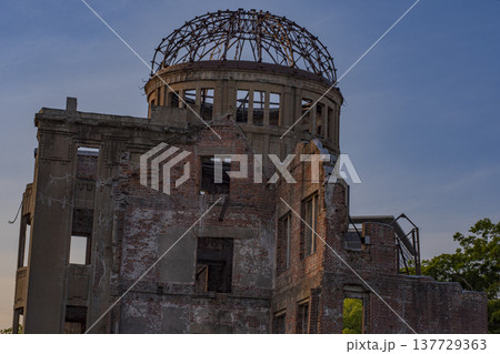 広島の原爆ドーム 広島の原爆ドーム 137729363