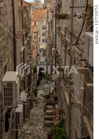 クロアチアの世界遺産のドブロブニクにて 137729751