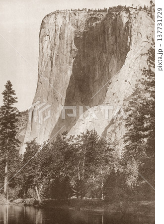 古写真　1916年　米国　カリフォルニア州　ヨセミテ国立公園のエル・キャピタン 137731729