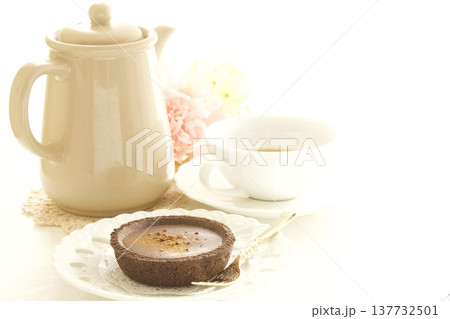 チョコタルトと紅茶 チョコタルトと紅茶 137732501
