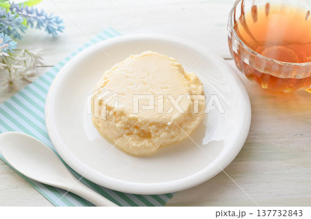 ヨーグルトでチーズケーキ風 137732843