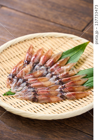 生のホタルイカ　春の旬食材 137733473