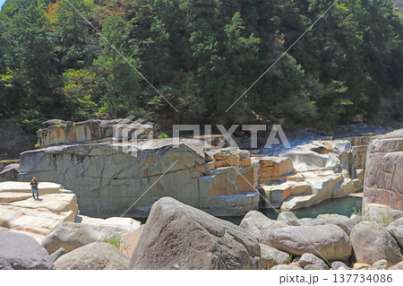 長野県木曽郡上松町、寝覚の床の風景 137734086