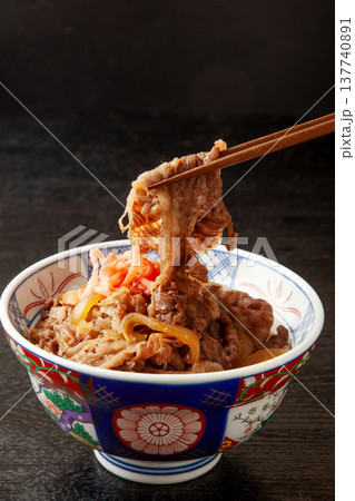 牛丼 牛丼 137740891