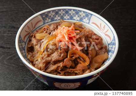 牛丼 牛丼 137740895