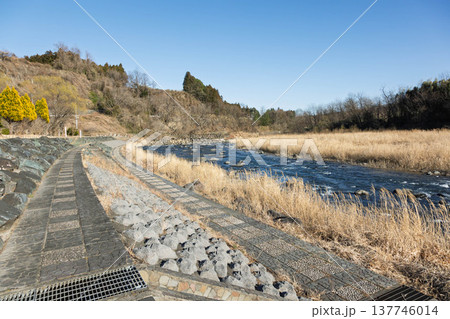 早春の吾妻川 小野上温泉公園より 早春の吾妻川 小野上温泉公園より 137746014
