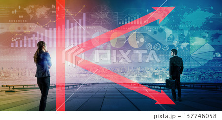 ビジネスパーソンと金融イメージ　K字型経済 137746058