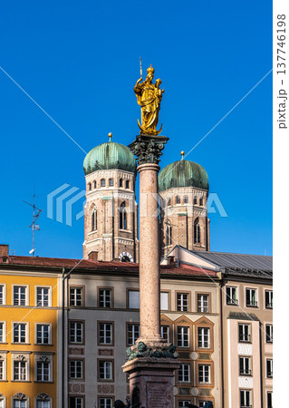 View on Marienplatz town hall and Frauenkirche in Munich, Germany 137746198