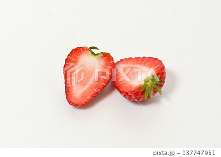 イチゴ (栃木県産とちあいか) イチゴ (栃木県産とちあいか) 137747951