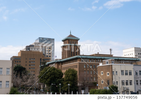 神奈川県庁周辺のビル群の風景 神奈川県庁周辺のビル群の風景 137749056