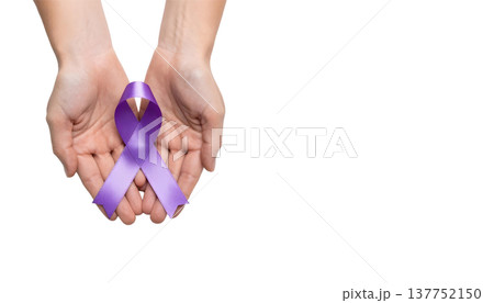 Hands clutch a purple ribbon set against a transparent background, promoting awareness for sarcoidosis and related causes 137752150