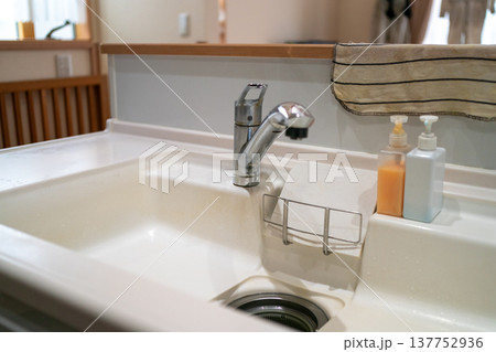 キッチン水栓 キッチン水栓 137752936