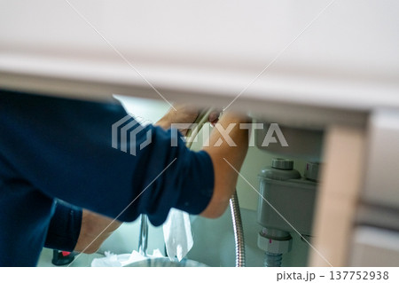 キッチン水栓の交換 137752938