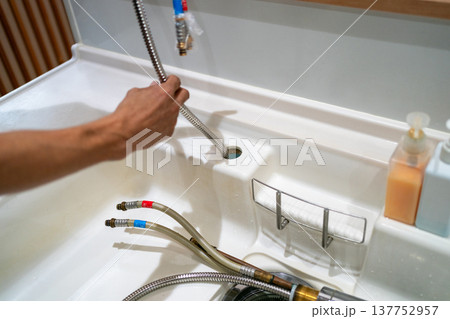 キッチン水栓の交換 137752957