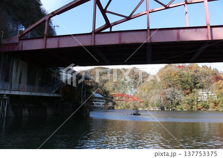 秋の帝釈峡　神龍湖 137753375