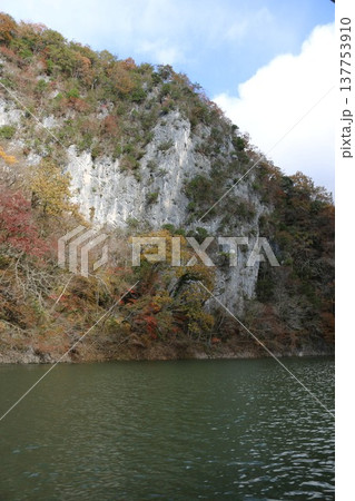秋の帝釈峡 神龍湖 秋の帝釈峡 神龍湖 137753910