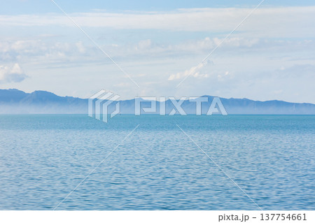 九州の絶景路線 肥薩おれんじ鉄道の車窓風景 八代海 九州の絶景路線 肥薩おれんじ鉄道の車窓風景 八代海 137754661