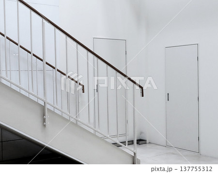 階段 137755312
