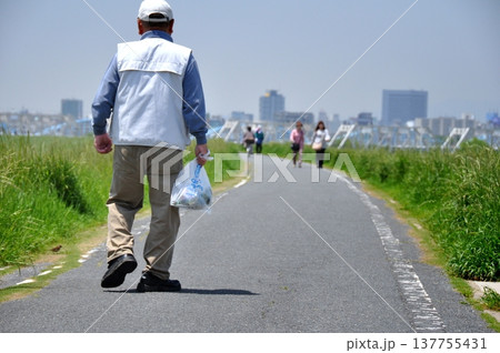 散歩の帰り道 散歩の帰り道 137755431