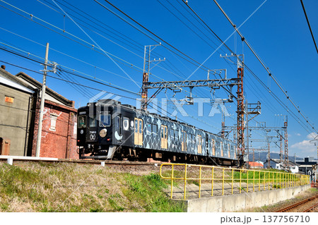 和歌山競輪場前を走るめでたい電車(南海加太線・かしら) 和歌山競輪場前を走るめでたい電車(南海加太線・かしら) 137756710