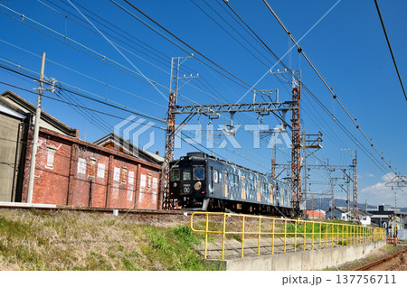 和歌山競輪場前を走るめでたい電車(南海加太線・かしら) 和歌山競輪場前を走るめでたい電車(南海加太線・かしら) 137756711
