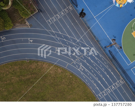 陸上競技場 137757280