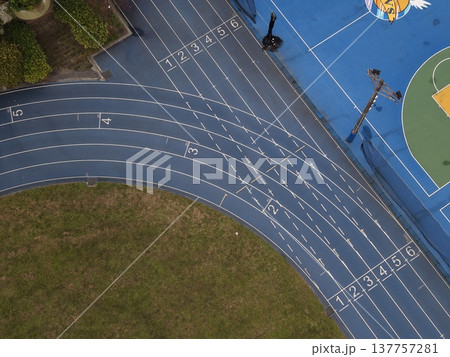 陸上競技場 137757281