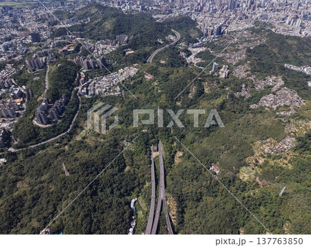 トンネル 137763850