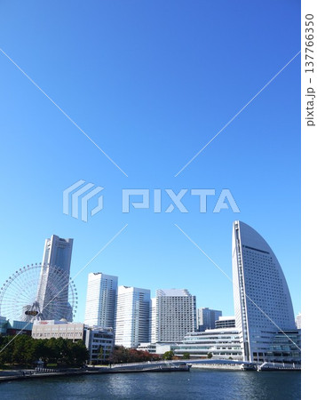 みなとみらいの都市風景 みなとみらいの都市風景 137766350