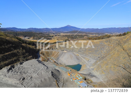 竜神山から望む筑波山と竜の涙 137772839