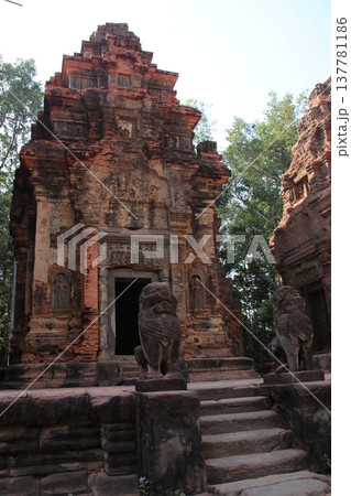 プリア・コーのシンハ 137781186