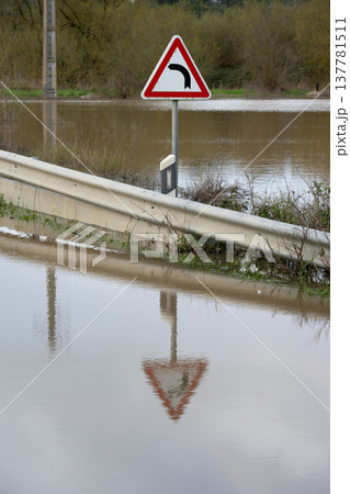 The impact of floods in Portugal in 2026, when rivers overflow and inundate agricultural fields The impact of floods in Portugal in 2026, when rivers overflow and inundate agricultural fields 137781511