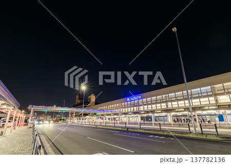 大阪国際空港(伊丹空港)の夜景 137782136