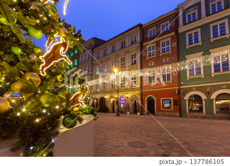 Christmas tree on Old Market Square in Poznan at night Poland Christmas tree on Old Market Square in Poznan at night Poland 137786105