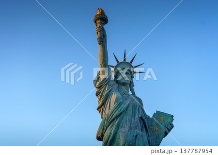 Tokyo, Japan - Oct 13 2024, Panoramic view of the Tokyo Statue of Liberty on embankment on Odaiba Island, with a blue sky on background, at daytime, Tokyo, Japan Tokyo, Japan - Oct 13 2024, Panoramic view of the Tokyo Statue of Liberty on embankment on Odaiba Island, with a blue sky on background, at daytime, Tokyo, Japan 137787954