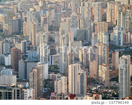 Onsite Examination Of Highrise Facades With Repetitive Design Elements Compared To Urban Environment Onsite Examination Of Highrise Facades With Repetitive Design Elements Compared To Urban Environment 137790149