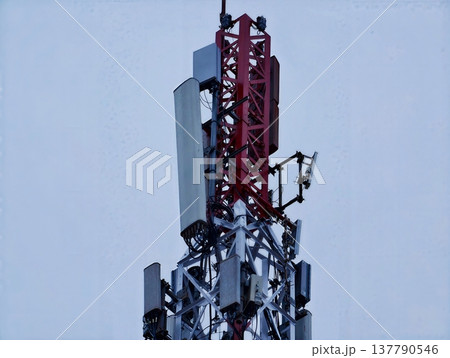 Closeup Of Communication Antenna Array, Detailed View Of Telecommunication Antennas On Steel Structure Closeup Of Communication Antenna Array, Detailed View Of Telecommunication Antennas On Steel Structure 137790546
