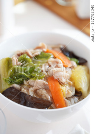 中華丼 137792349