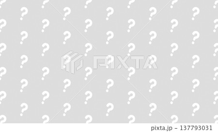 グレー地に白い疑問符を並べた背景素材 137793031