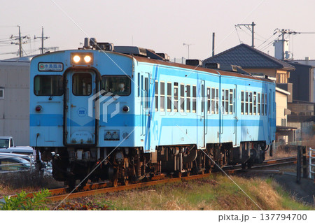 ［MR］水島臨海鉄道キハ37形（倉敷市⇔三菱自工前） 137794700
