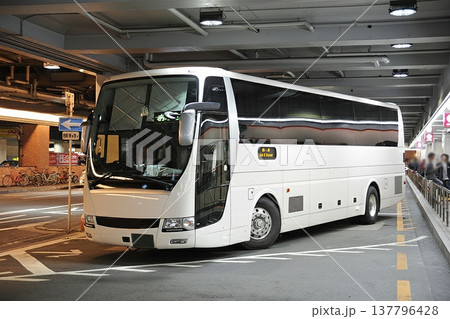 三菱ふそうエアロエース　バス 137796428