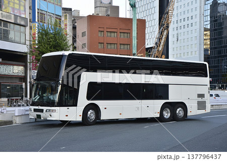 三菱ふそうエアロキング　バス 137796437