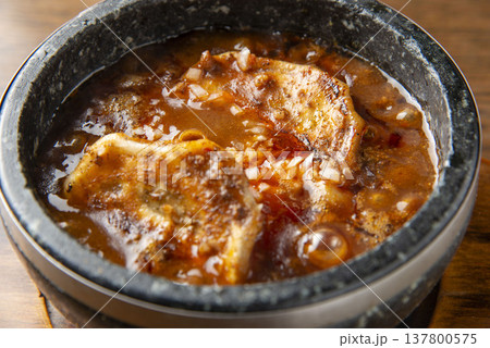 本格的で旨辛な麻婆豆腐の中華料理 本格的で旨辛な麻婆豆腐の中華料理 137800575