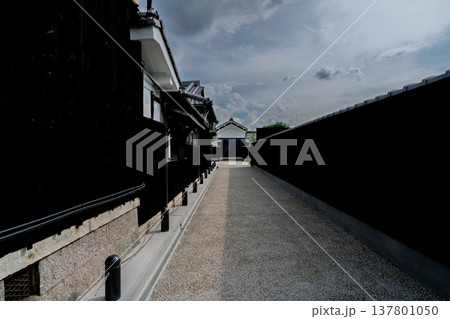 京都府木津川市山城町上狛東の茶問屋街を撮影 137801050