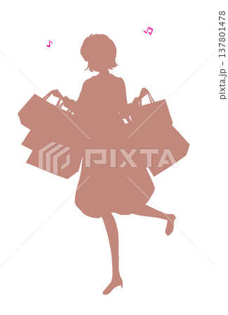買い物袋をたくさん持った女性　春　シルエット 137801478