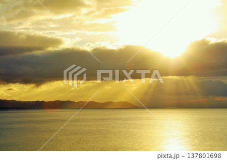 北海道　海とエンジェルラダー 137801698