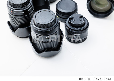 一眼レフカメラレンズのイメージ画像 撮影のイメージ画像 一眼レフカメラレンズのイメージ画像 撮影のイメージ画像 137802738