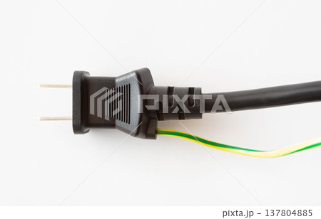 アース付プラグ 137804885